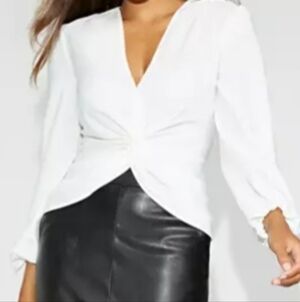 BRAND NEW Women's White Blouse. Size S